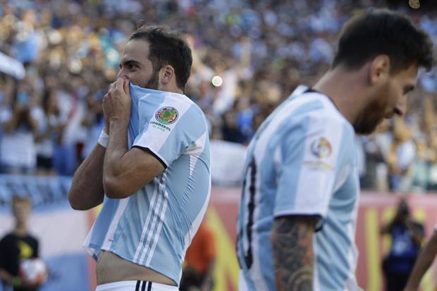 Lionel Messi Gonzalo Higuain Argentina