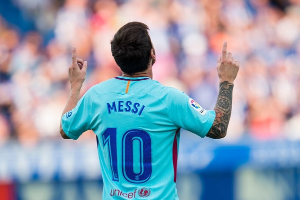 Lionel Messi Barcelona Alvaes