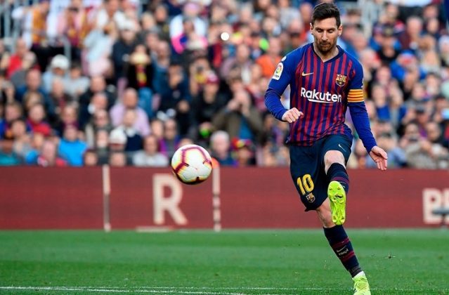 Lionel MESSI scores panenka free kick goal in FC Barcelona win, reaches ...