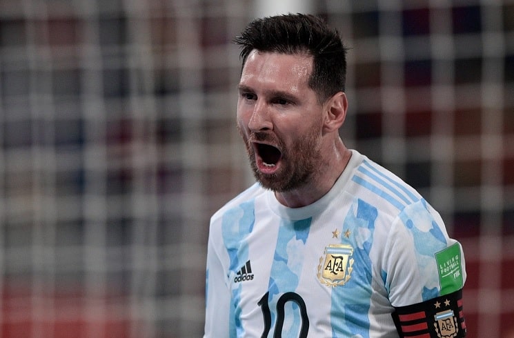 How many goals has Lionel Messi scored for Argentina? Albiceleste