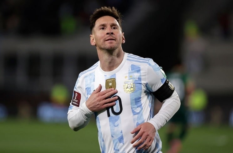 How many goals has Lionel Messi scored for Argentina? Albiceleste