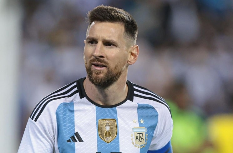 Argentina manager Scaloni believes Messi deserves his big-money MLS move