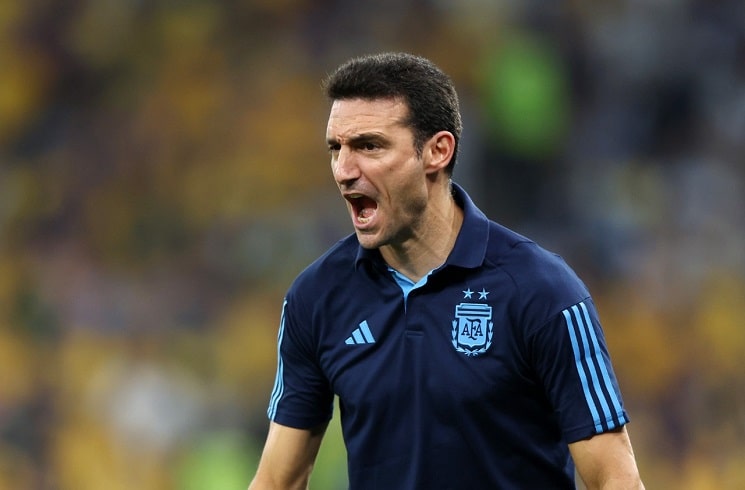 Argentina coach Lionel Scaloni comments on Ángel Di María, Papu Gómez  injuries | Mundo Albiceleste