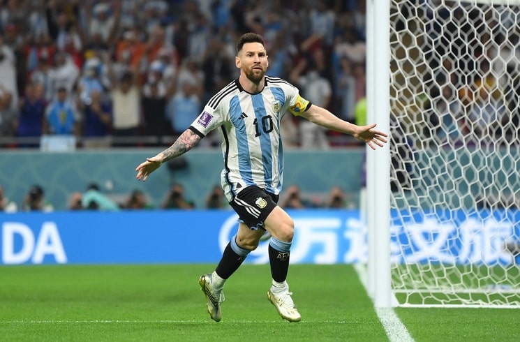 FIFA WC: Messi, Alvarez guide Argentina to 2-1 win over Australia - Articles