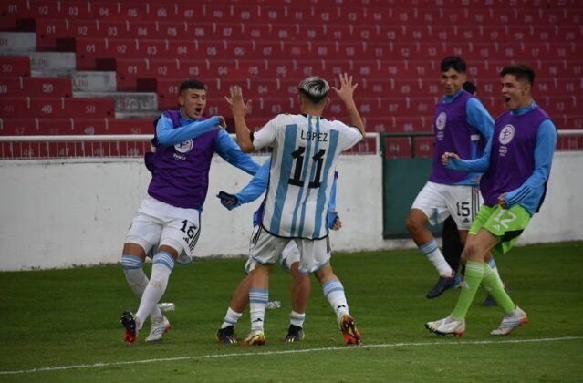 Argentina U17 starting eleven vs. Paraguay in Sudamericano hexagonal ...