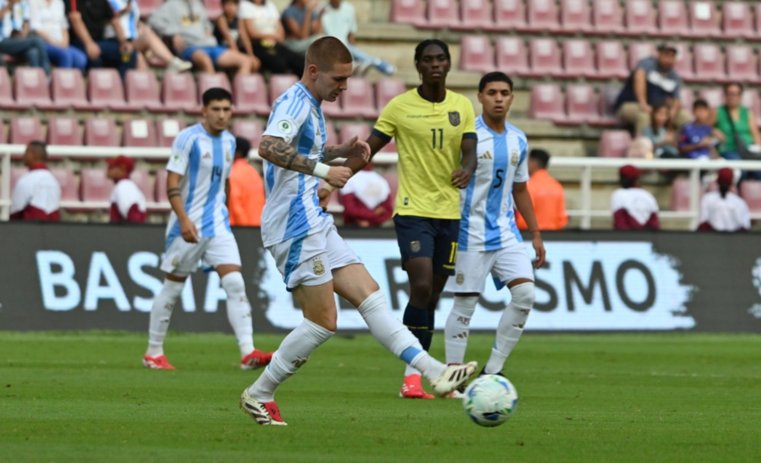 Argentina U20 draw 0-0 with Ecuador
