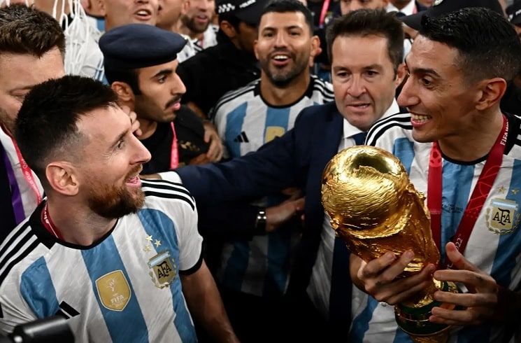 Ángel Di María calls Lionel Messi the greatest of all time over Cristiano Ronaldo