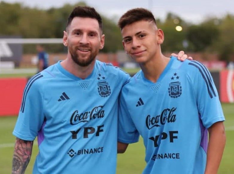 Claudio Echeverri: “My idol has always been Messi”