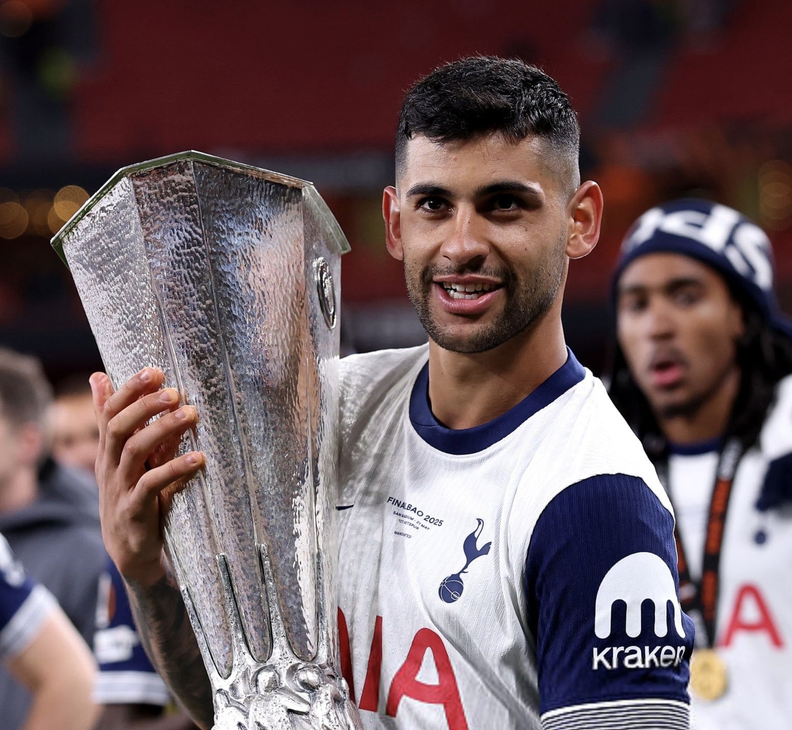 Cristian Romero wins Europa League with Tottenham, Player of the Match in the final