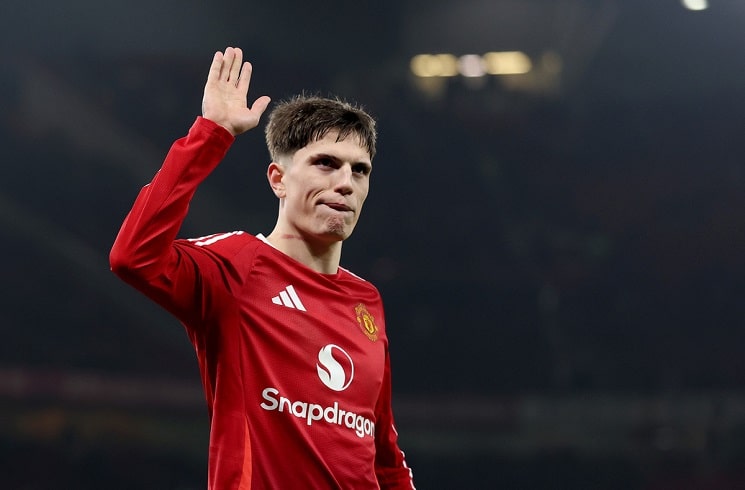 Alejandro Garnacho to leave Manchester United, three Premier League clubs interested