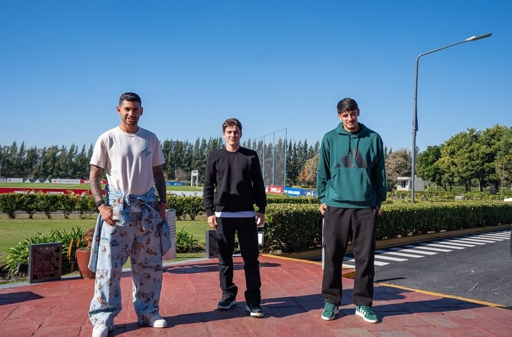 Argentina players arrive in Argentina for June World Cup qualifiers