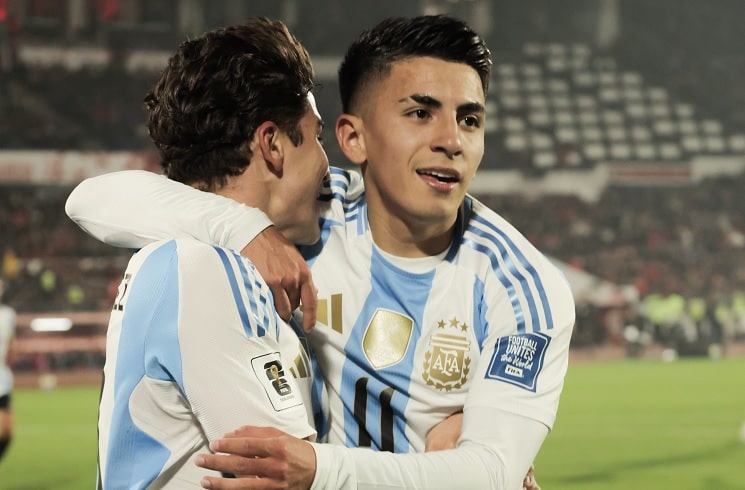Argentina win 1-0 vs. Chile, Julián Álvarez scores, Franco Mastantuono first match