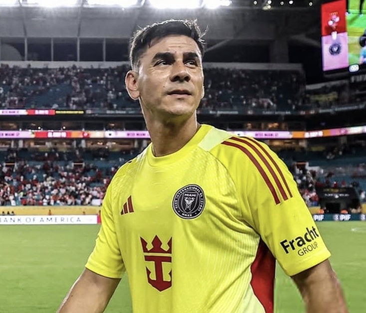Óscar Ustari, Nicolás Otamendi and Marcos Acuña in Club World Cup Team of the Week