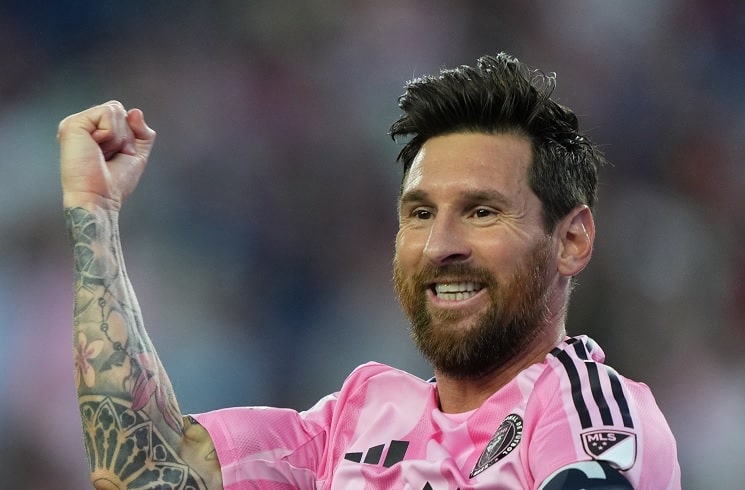Lionel Messi scores two goals for Inter Miami in 2-1 win vs. New England