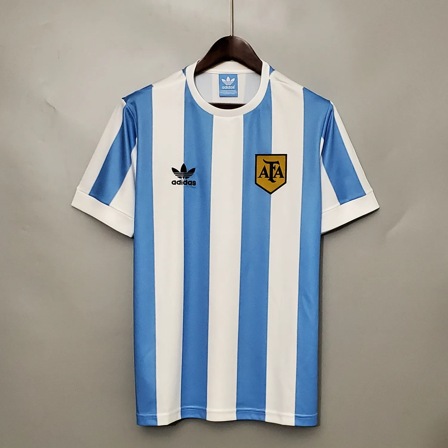 Win the 1978 Argentina Home Retro Jersey – August Giveaway!