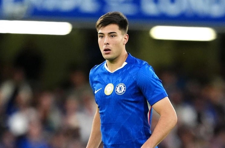Deal agreed for Aarón Anselmino to join Borussia Dortmund from Chelsea