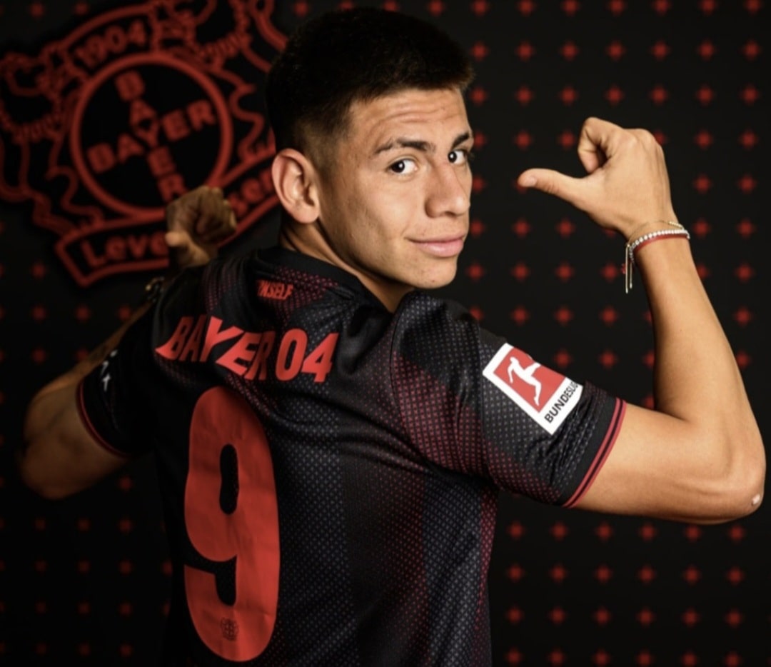 Bayer Leverkusen announce Claudio Echeverri signing