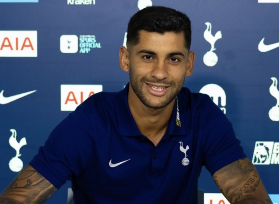 Cristian Romero extends contract with Tottenham Hotspur