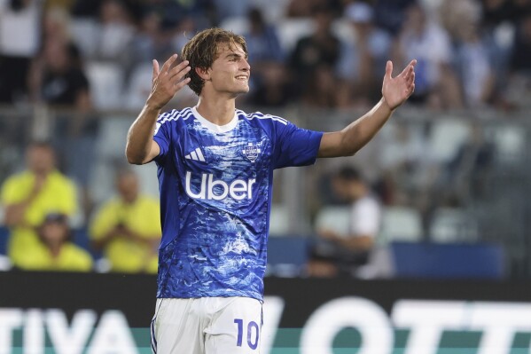 Nico Paz scores free-kick and provides assist for Como in 2-0 win vs. Lazio