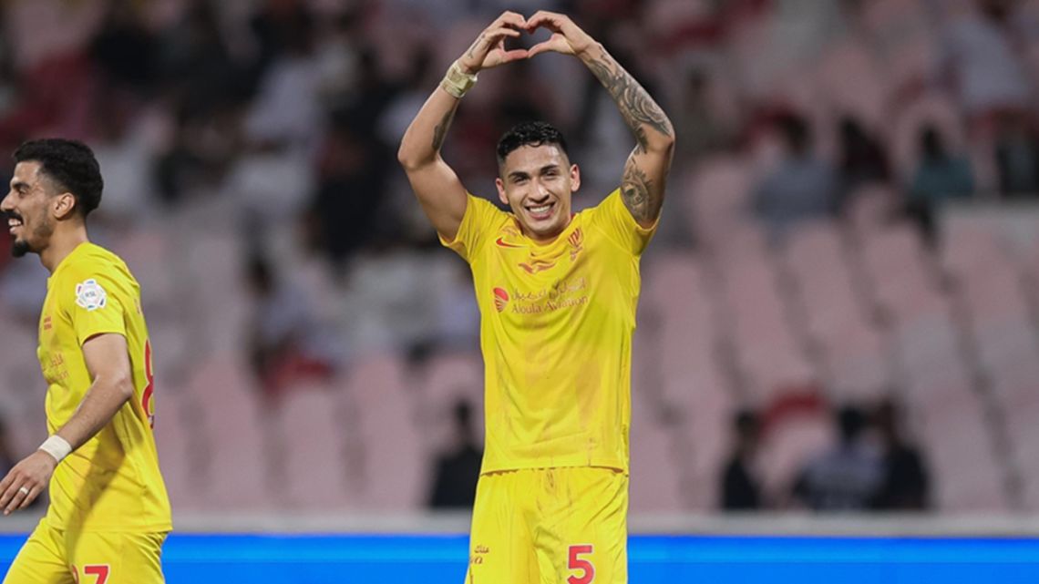Bayer Leverkusen optimistic in signing Equi Fernández