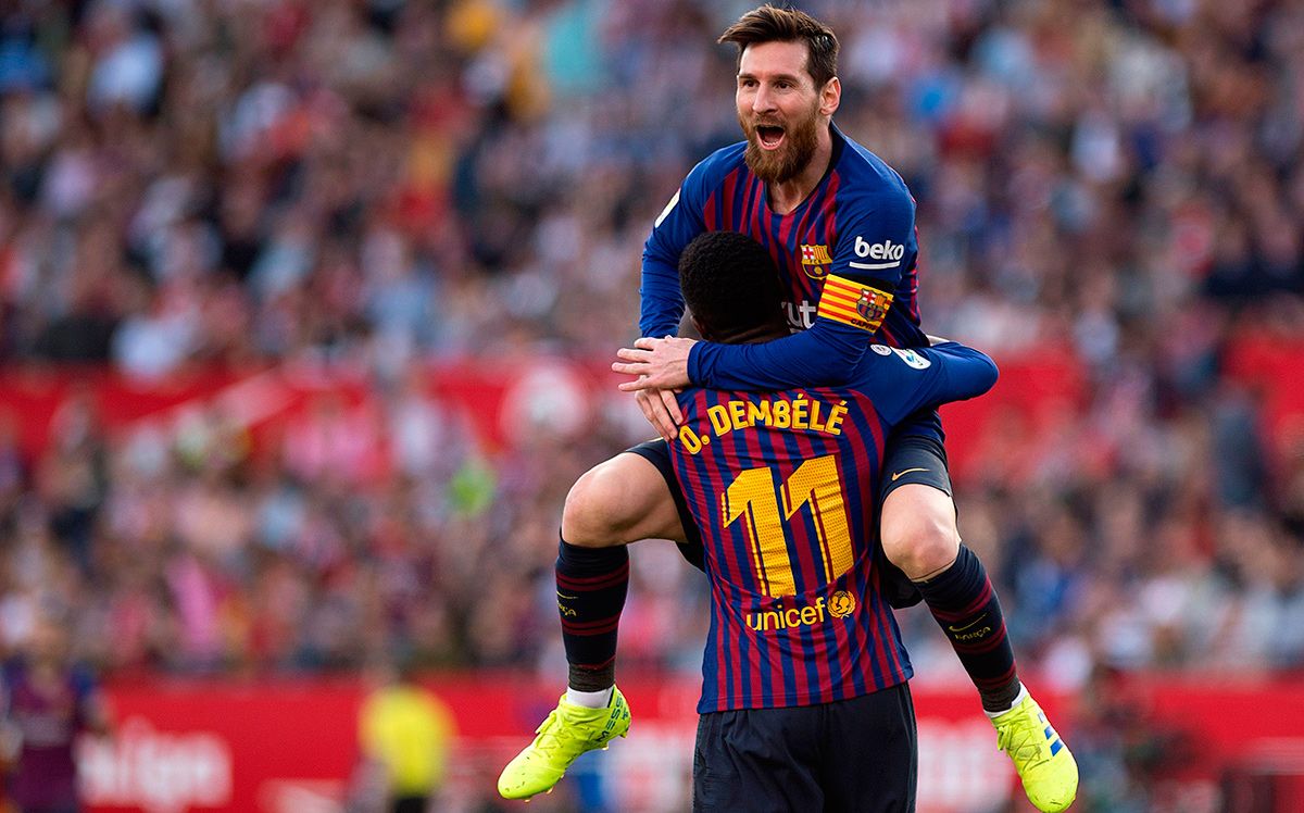 Lionel Messi congratulates Ousmane Dembélé after Ballon d’Or win