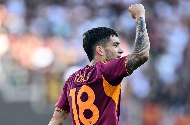 Matías Soulé scores for AS Roma in 2-0 win vs. Verona