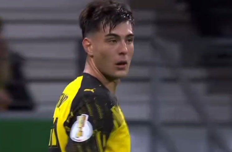 Aarón Anselmino back from injury for Borussia Dortmund