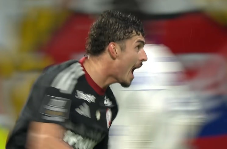 Joaquín Panichelli scores for Strasbourg in 2-1 loss vs. Lyon