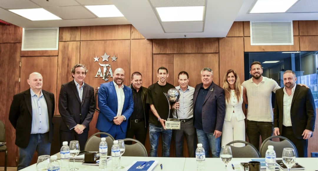 AFA unexpectedly awards Rosario Central the new “League Champion” trophy for leading the annual table