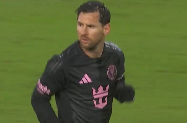 Lionel Messi scores for Inter Miami in 2-1 loss vs. Nashville