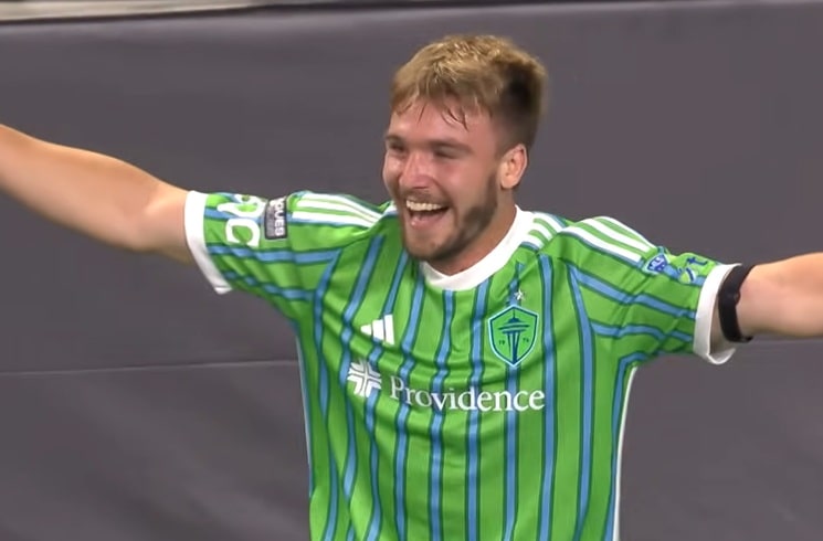 Pedro de la Vega and Santiago Montiel nominated for FIFA Puskas award