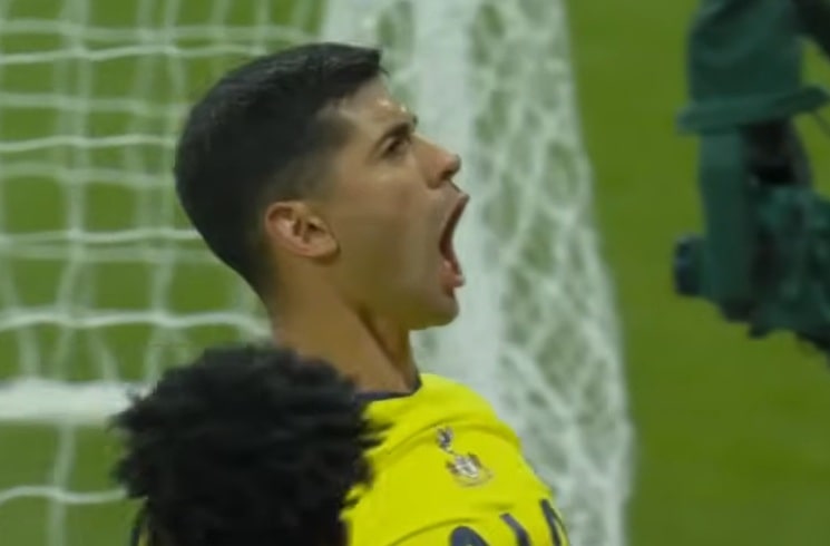 Cristian Romero scores twice, a bicycle kick, for Tottenham Hotspur in 2-2 draw vs. Newcastle