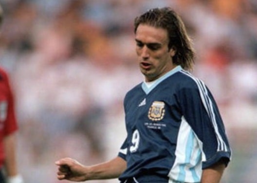 Winner announced for November Giveaway: 1998 Argentina Away Jersey