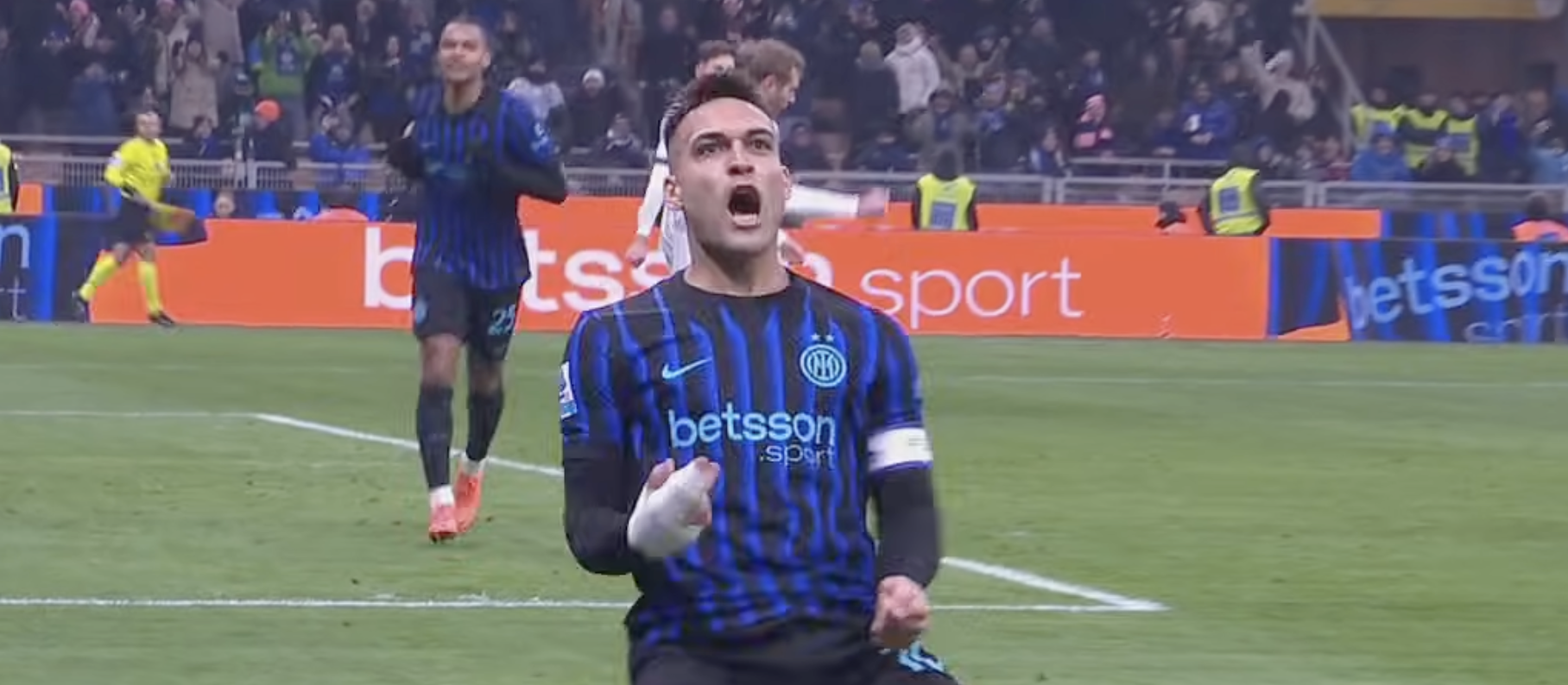 Lautaro Martínez scores and assists, Santiago Castro scores in Inter’s 3–1 win vs. Bologna
