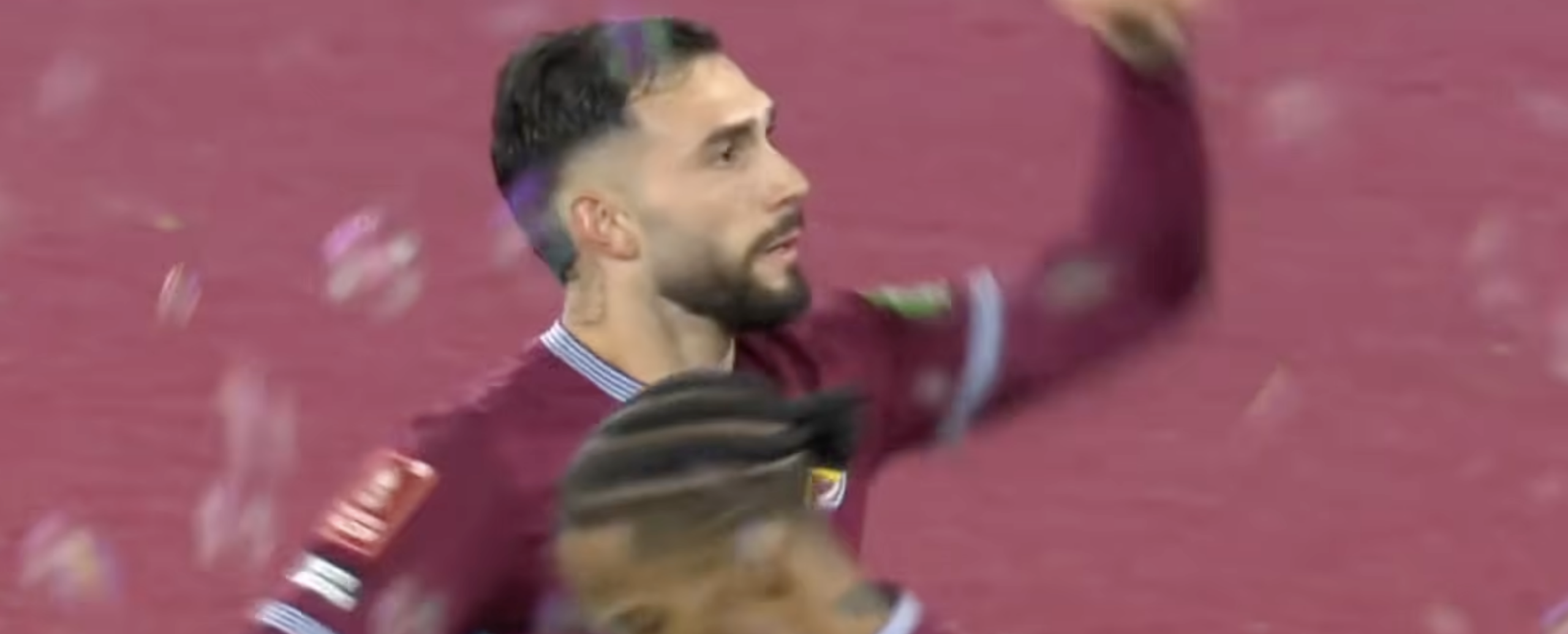 Taty Castellanos scores first goal for West Ham in 2-1 win vs. QPR