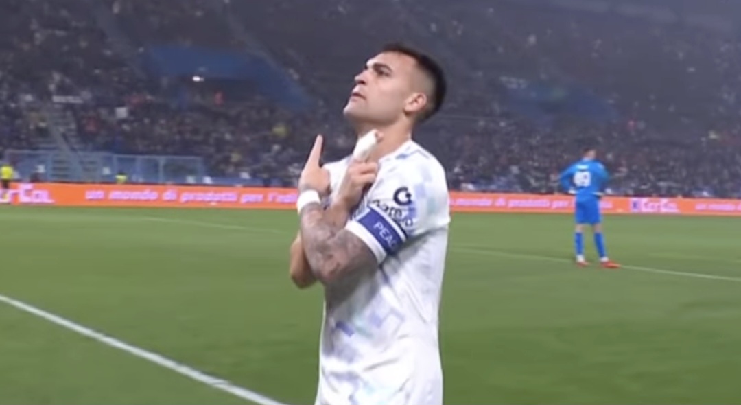 Lautaro Martínez scores for Inter in 5-0 win vs. Sassuolo