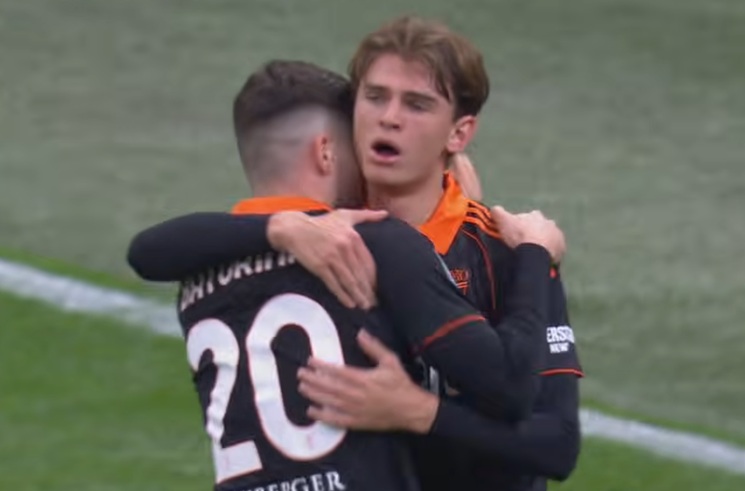 Nico Paz scores for Como in 1-1 draw vs. Milan