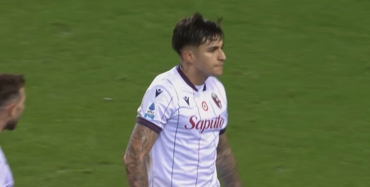 Santiago Castro scores for Bologna in 2-1 win vs. Torino