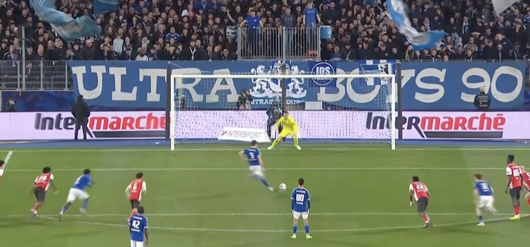 Joaquín Panichelli scores for Strasbourg in 2-1 win vs. Reims