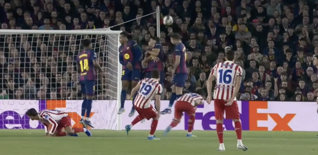 Julián Álvarez scores for Atlético Madrid in 2-0 win vs. Barcelona