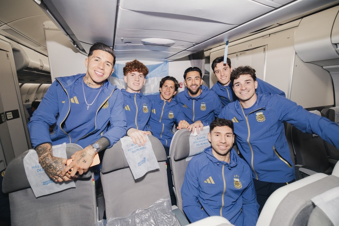 Argentina national team players flying to Kansas for the World Cup