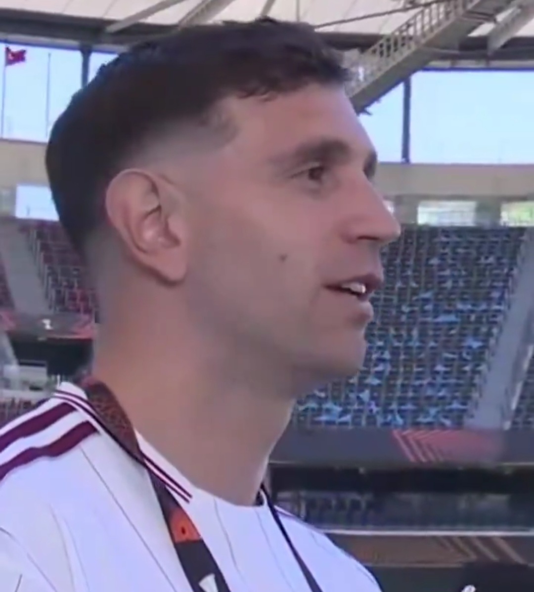Emiliano Martínez compares Aston Villa’s Europa League final to Copa America final