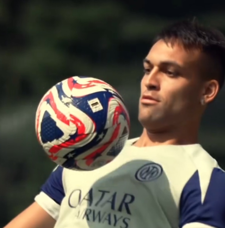 FC Barcelona contact Lautaro Martínez’s camp over possible move