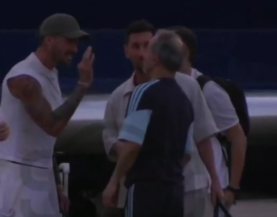 Lionel Messi and Rodrigo De Paul arrive to Kansas City to join Argentina national team