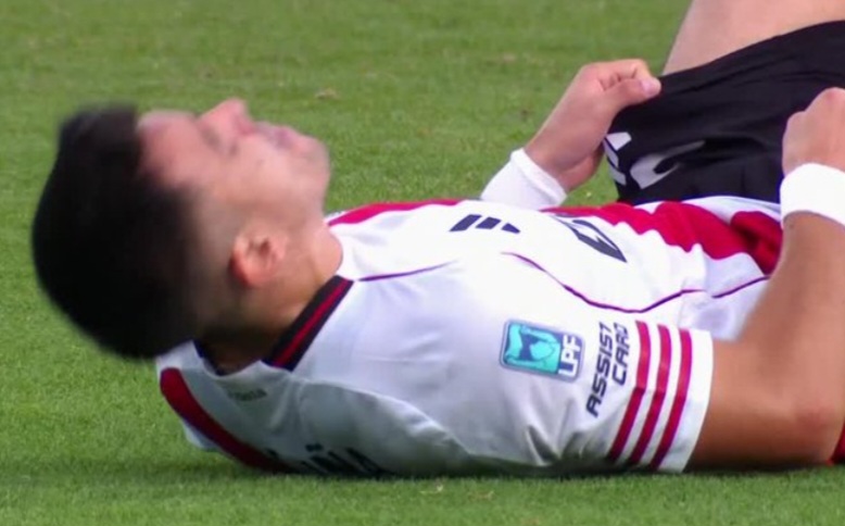 Marcos Acuña substituted out with hamstring problem