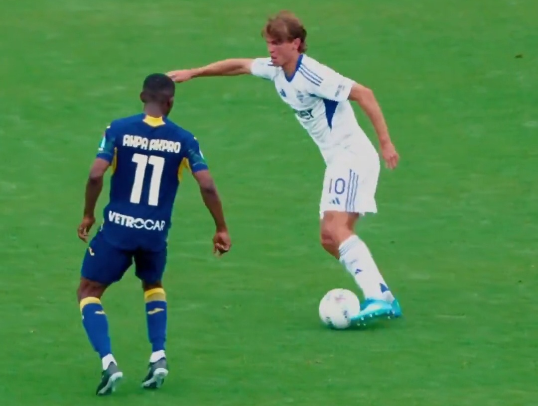 Nico Paz named Serie A Midfielder of the Season