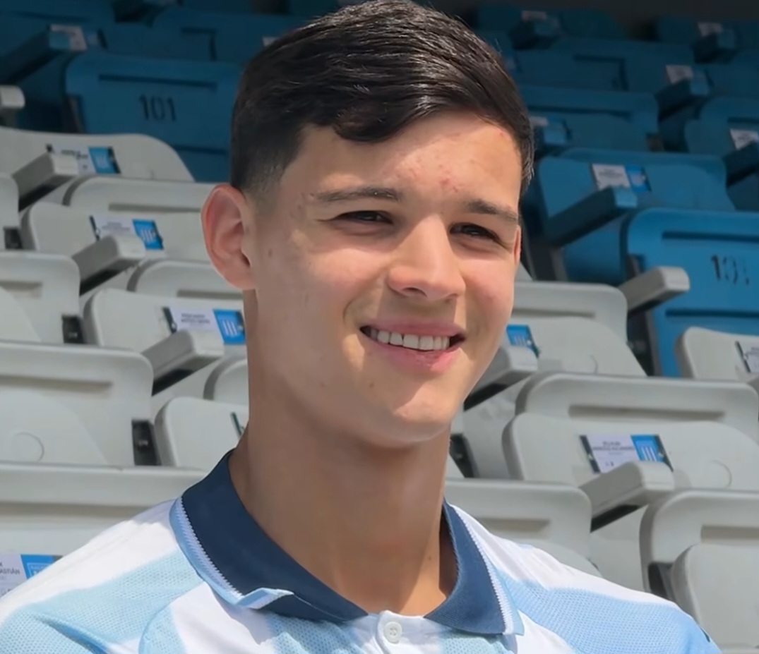 Javier Zanetti states that Valentín Carboni will stay on loan at Racing from Inter