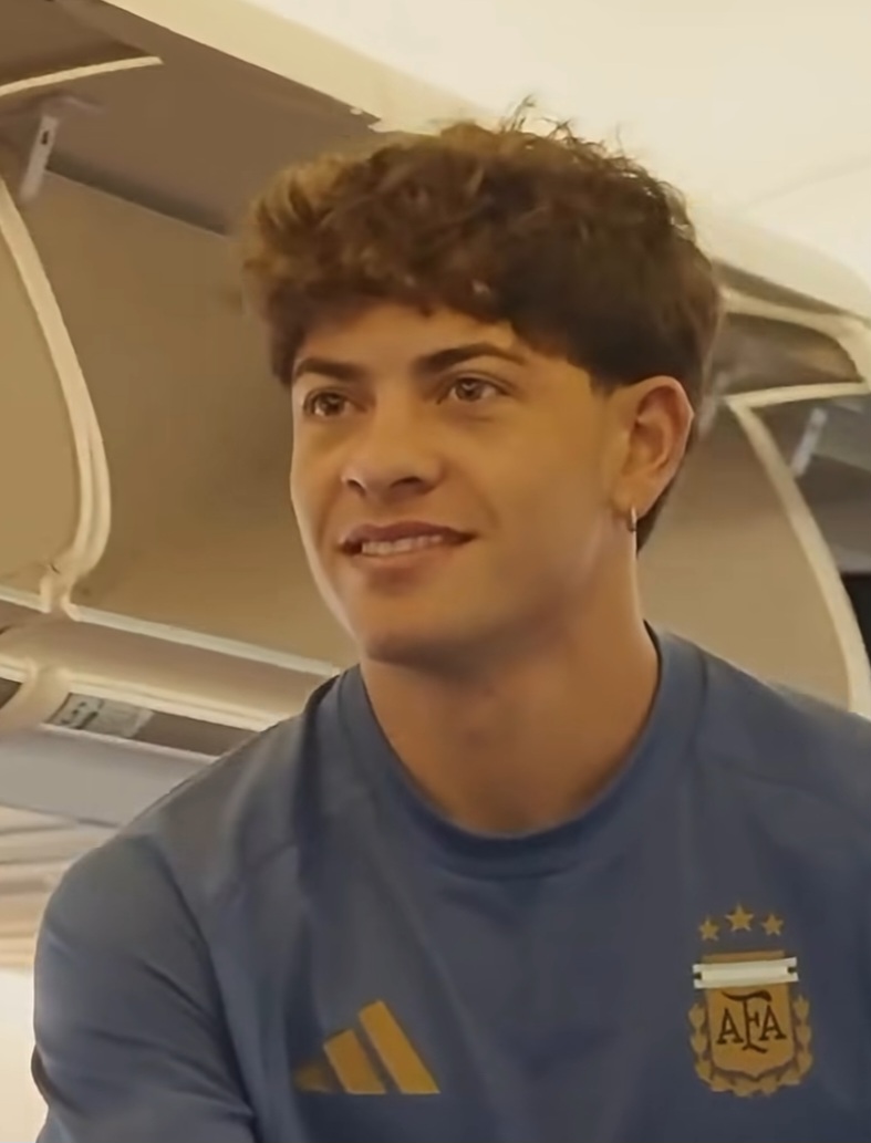 Agustín Giay could replace Leonardo Balerdi in Argentina national team for World Cup