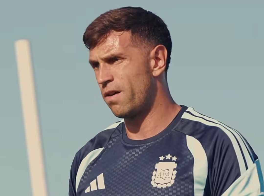 Emiliano Martínez to start for Argentina vs. Jordan at World Cup