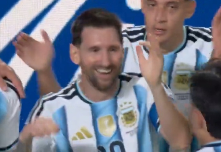 Lionel Messi comments after scoring three goals for Argentina vs. Algeria at World Cup